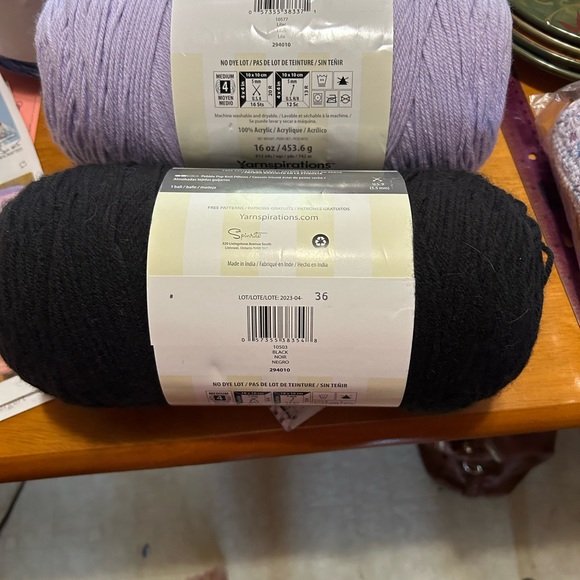 Caron yarn - Picture 3 of 5